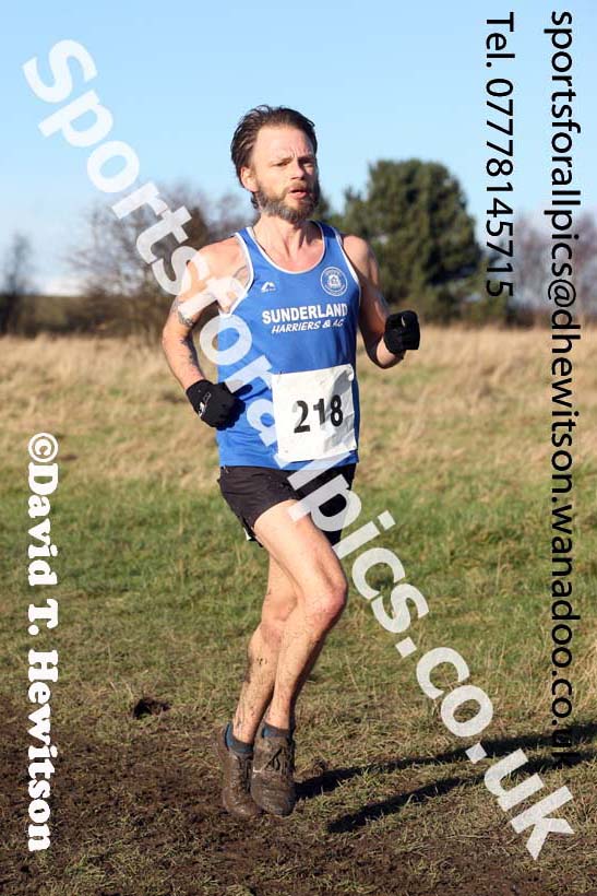Mens masters 35s to 64s North Eastern Masters, Wallsend. Photo: David T. Hewitson/Sports for All Pics